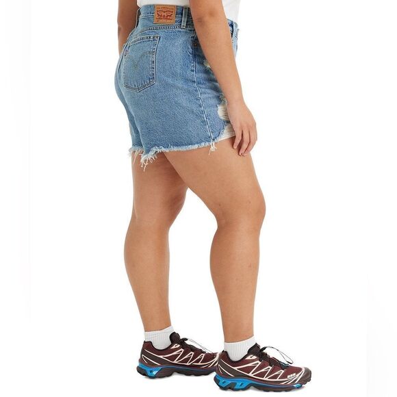 Levi’s Trendy Plus Size 501 Denim Shorts - Picture 3 of 4